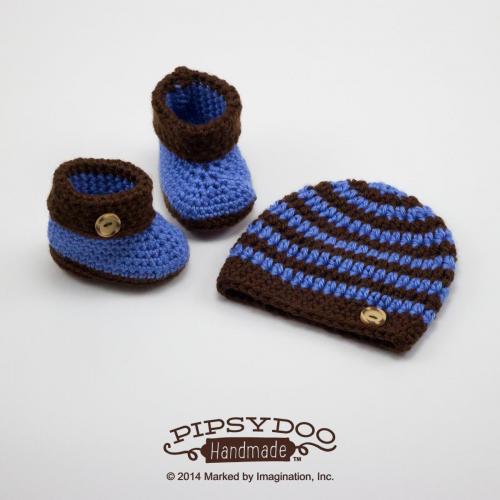 Pipsydoo Striped Button Beanie &amp; Cuffed Boots